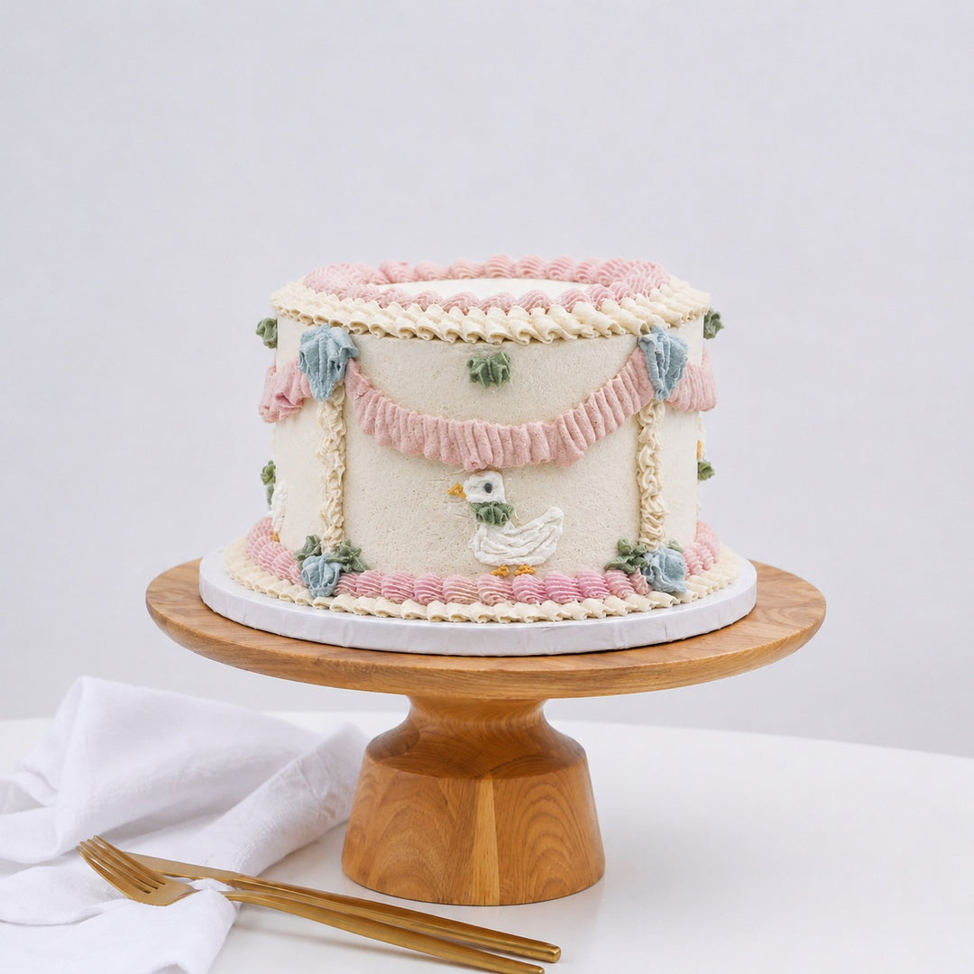 Little Duck Vintage Cake