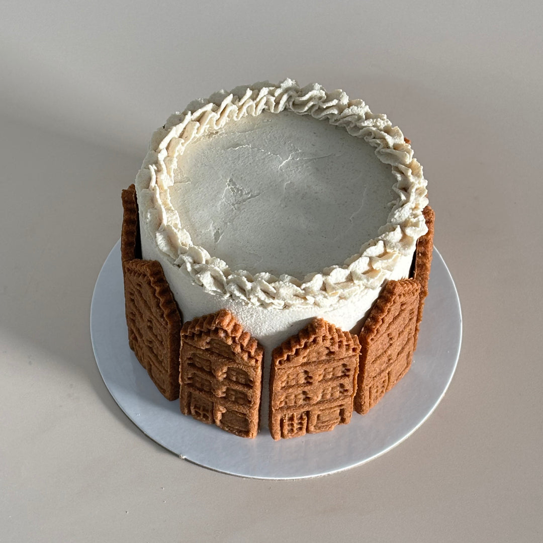 Mini Vintage Gingerbread Cake